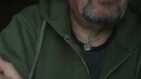 Gomez Addams online show from November 19, 6:52 pm