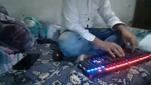 Arab Pronstar online show from December 9, 10:54 am