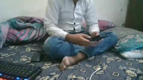 Arab Pronstar online show from December 10, 11:11 am