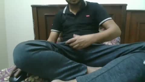 Arab Pronstar online show from December 25, 7:45 pm