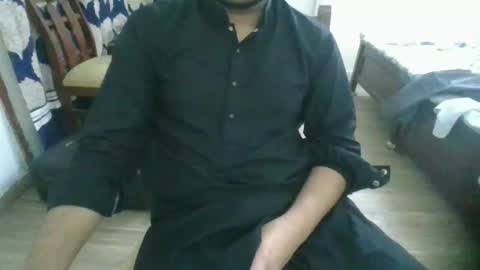 Arab Pronstar online show from January 3, 7:39 pm