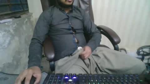 Arab Pronstar online show from January 17, 10:33 am