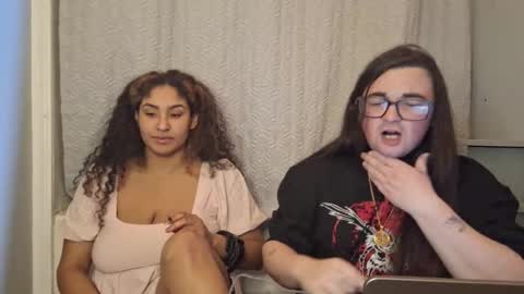 goodgrl1799 online show from February 24, 8:58 pm