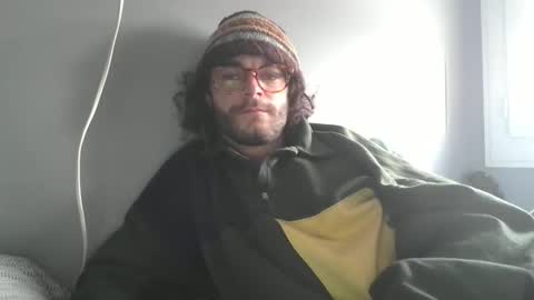 Snapshot of goodleek chatting on November 23, 1:00 pm gooleek online show from November 23, 1:00 pm