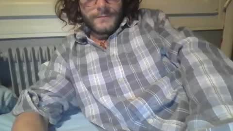 Snapshot of goodleek chatting on November 25, 5:24 pm gooleek online show from November 25, 5:24 pm