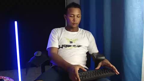 Goos online show from December 19, 3:29 am