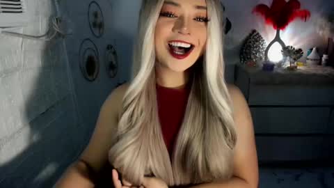 Snapshot of gorgeousamandarose chatting on January 12, 5:24 am Amanda rose online show from January 12, 5:24 am