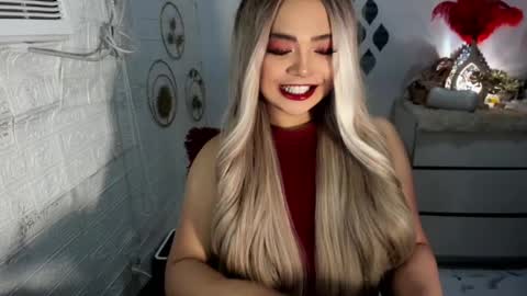 Snapshot of gorgeousamandarose chatting on January 22, 5:26 am Amanda rose online show from January 22, 5:26 am