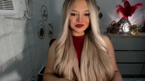 Snapshot of gorgeousamandarose chatting on January 25, 7:49 am Amanda rose online show from January 25, 7:49 am