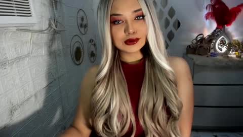 Snapshot of gorgeousamandarose chatting on February 1, 4:35 am Amanda rose online show from February 1, 4:35 am