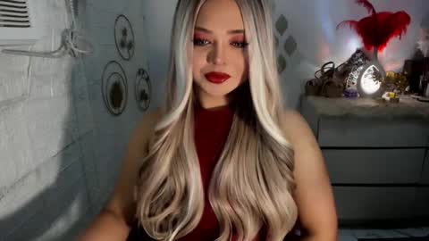 Snapshot of gorgeousamandarose chatting on February 6, 4:21 am Amanda rose online show from February 6, 4:21 am