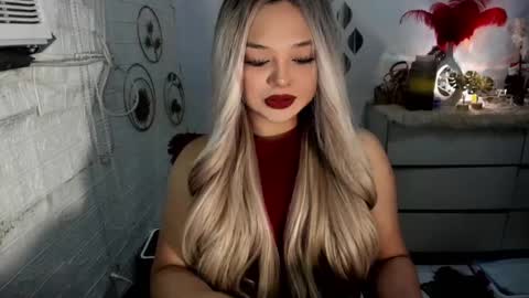 Snapshot of gorgeousamandarose chatting on March 2, 5:01 am Amanda rose online show from March 2, 5:01 am