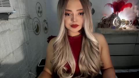 Snapshot of gorgeousamandarose chatting on March 4, 5:53 am Amanda rose online show from March 4, 5:53 am