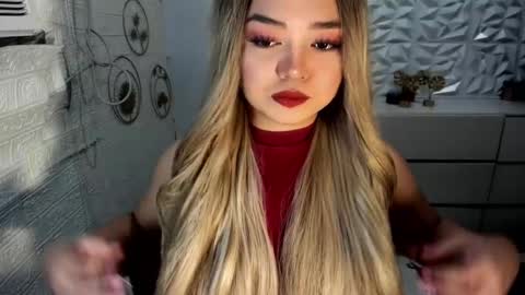 Snapshot of gorgeousamandarose chatting on October 3, 2:41 am Amanda rose online show from October 3, 2:41 am