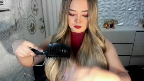 Snapshot of gorgeousamandarose chatting on October 6, 2:09 am Amanda rose online show from October 6, 2:09 am