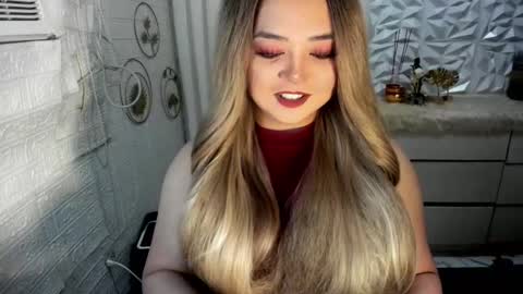 Snapshot of gorgeousamandarose chatting on October 13, 1:27 am Amanda rose online show from October 13, 1:27 am