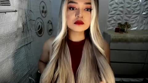 Snapshot of gorgeousamandarose chatting on November 5, 2:33 am Amanda rose online show from November 5, 2:33 am