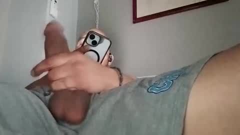 Snapshot of gorgeousrob1904 chatting on February 4, 4:29 pm Gorgeous Rob online show from February 4, 4:29 pm