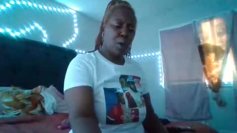 Snapshot of gotcake713 chatting on September 26, 7:29 pm Sue Goddess online show from September 26, 7:29 pm