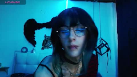 goth_minerva online show from September 9, 1:43 pm
