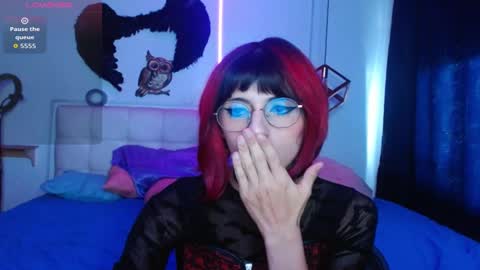 goth_minerva online show from September 25, 1:59 pm