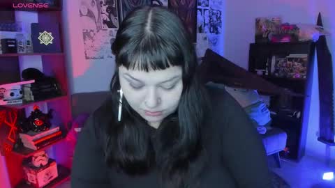 Snapshot of goth_stein chatting on October 31, 2:12 am Engel Please help me to reach 50 thumbs up online show from October 31, 2:12 am