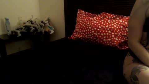 gothbaby305 online show from March 4, 7:51 am