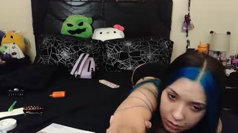 gothbaby305 online show from October 17, 10:34 pm