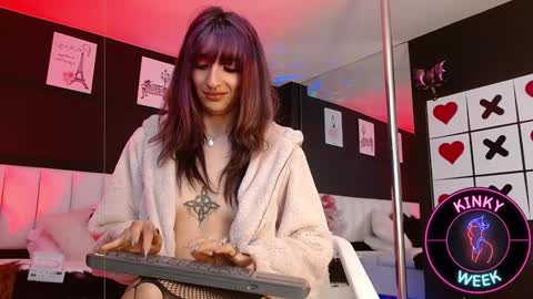 Meredith Alessandra online show from January 18, 10:28 am