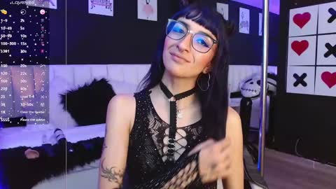 Meredith Alessandra online show from February 18, 4:04 am