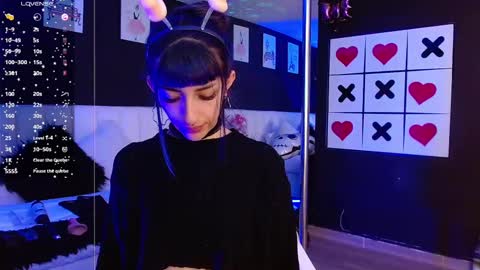 Meredith Alessandra online show from February 28, 4:32 am