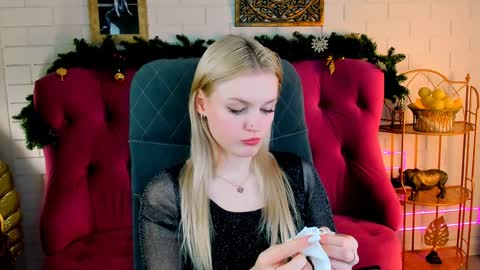 Grace Glamour online show from December 30, 11:48 am