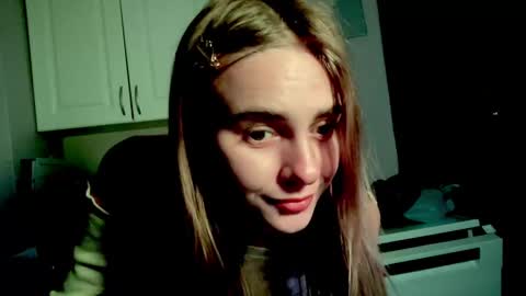 gracetorrezz online show from February 13, 8:06 am