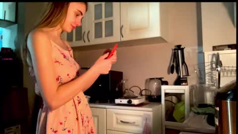 gracetorrezz online show from March 11, 8:09 am