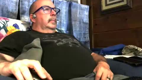 Snapshot of granitebuckeye1969 chatting on October 29, 10:33 pm granitebuckeye1969 online show from October 29, 10:33 pm