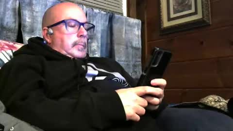 Snapshot of granitebuckeye1969 chatting on November 6, 12:22 am granitebuckeye1969 online show from November 6, 12:22 am