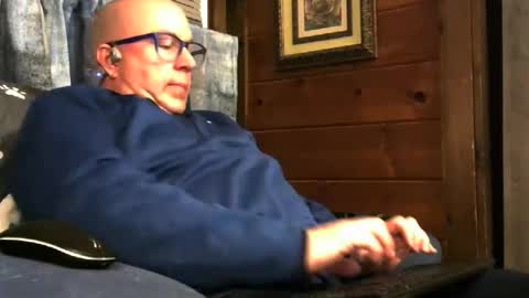 Snapshot of granitebuckeye1969 chatting on November 21, 12:10 am granitebuckeye1969 online show from November 21, 12:10 am