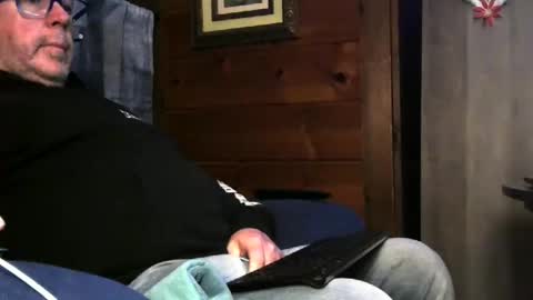 Snapshot of granitebuckeye1969 chatting on November 28, 1:19 am granitebuckeye1969 online show from November 28, 1:19 am