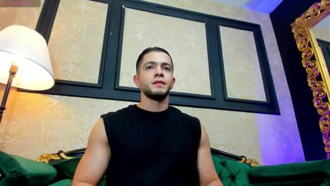 Snapshot of grantblake chatting on November 12, 6:36 am Grant online show from November 12, 6:36 am