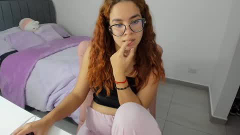 GreciaRuiz online show from March 4, 5:56 pm