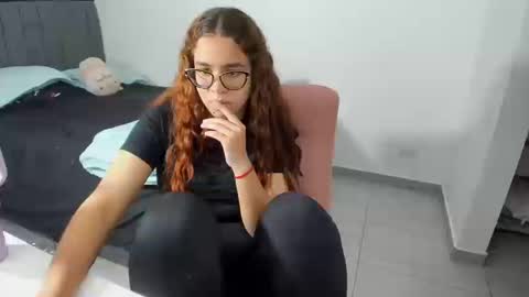 GreciaRuiz online show from October 15, 12:11 am