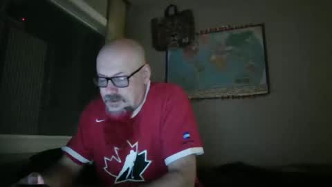 Snapshot of gregrev chatting on February 16, 4:09 am gregrev online show from February 16, 4:09 am