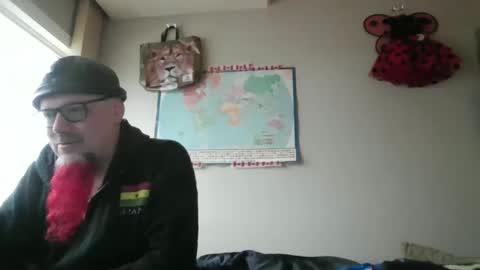 Snapshot of gregrev chatting on September 30, 11:43 pm gregrev online show from September 30, 11:43 pm