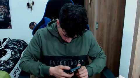 Snapshot of griego01 chatting on December 10, 3:30 am griego01 online show from December 10, 3:30 am