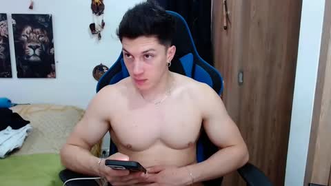 Snapshot of griego01 chatting on December 12, 6:10 pm griego01 online show from December 12, 6:10 pm