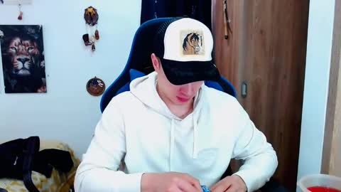 Snapshot of griego01 chatting on December 16, 5:43 pm griego01 online show from December 16, 5:43 pm