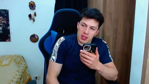 Snapshot of griego01 chatting on January 11, 2:30 am griego01 online show from January 11, 2:30 am