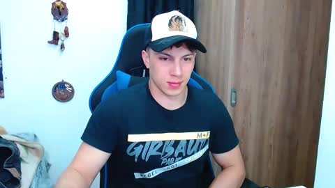 Snapshot of griego01 chatting on February 10, 2:30 am griego01 online show from February 10, 2:30 am