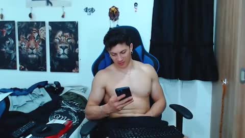 Snapshot of griego01 chatting on February 25, 6:03 am griego01 online show from February 25, 6:03 am