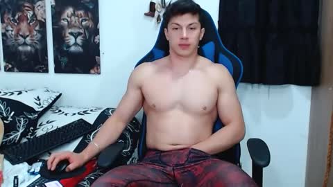 Snapshot of griego01 chatting on March 4, 9:43 pm griego01 online show from March 4, 9:43 pm